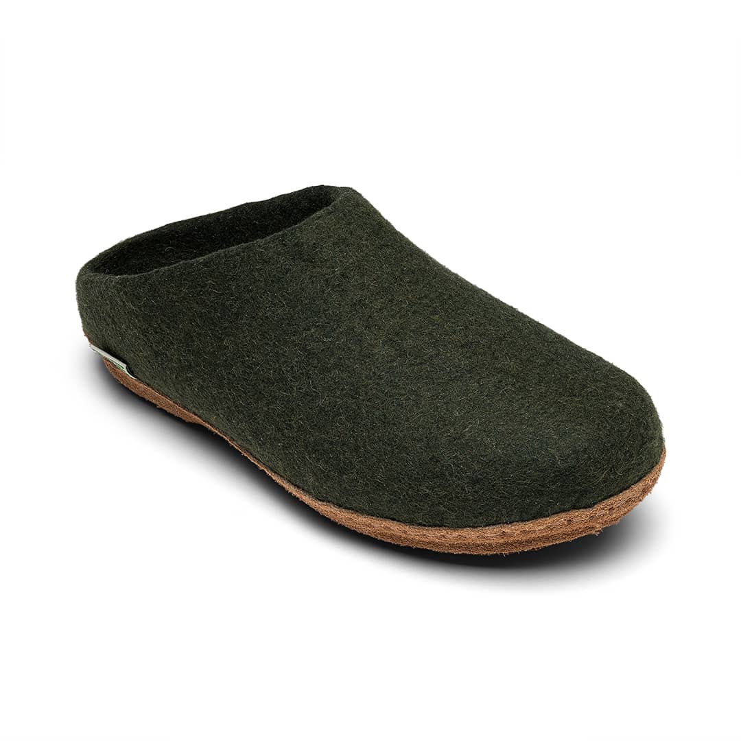 Ecofriendly natural Felted Slippers, Customize house shoes with leather sole, handmade felt and leather slippers, merino online wool 100% natural